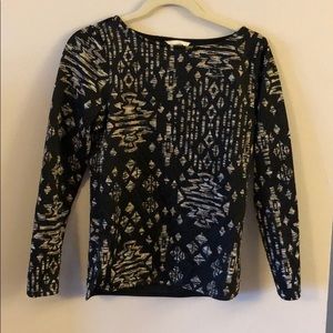 Patterned long sleeve shirt
